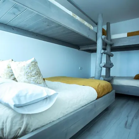 Luna Daire Sierra Nevada