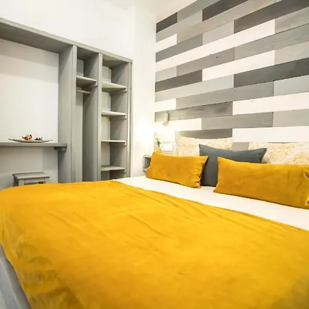 Luna Daire Sierra Nevada